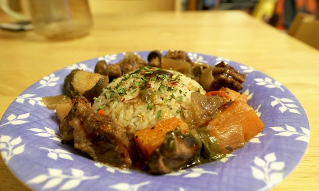 紅酒咖哩牛肉飯